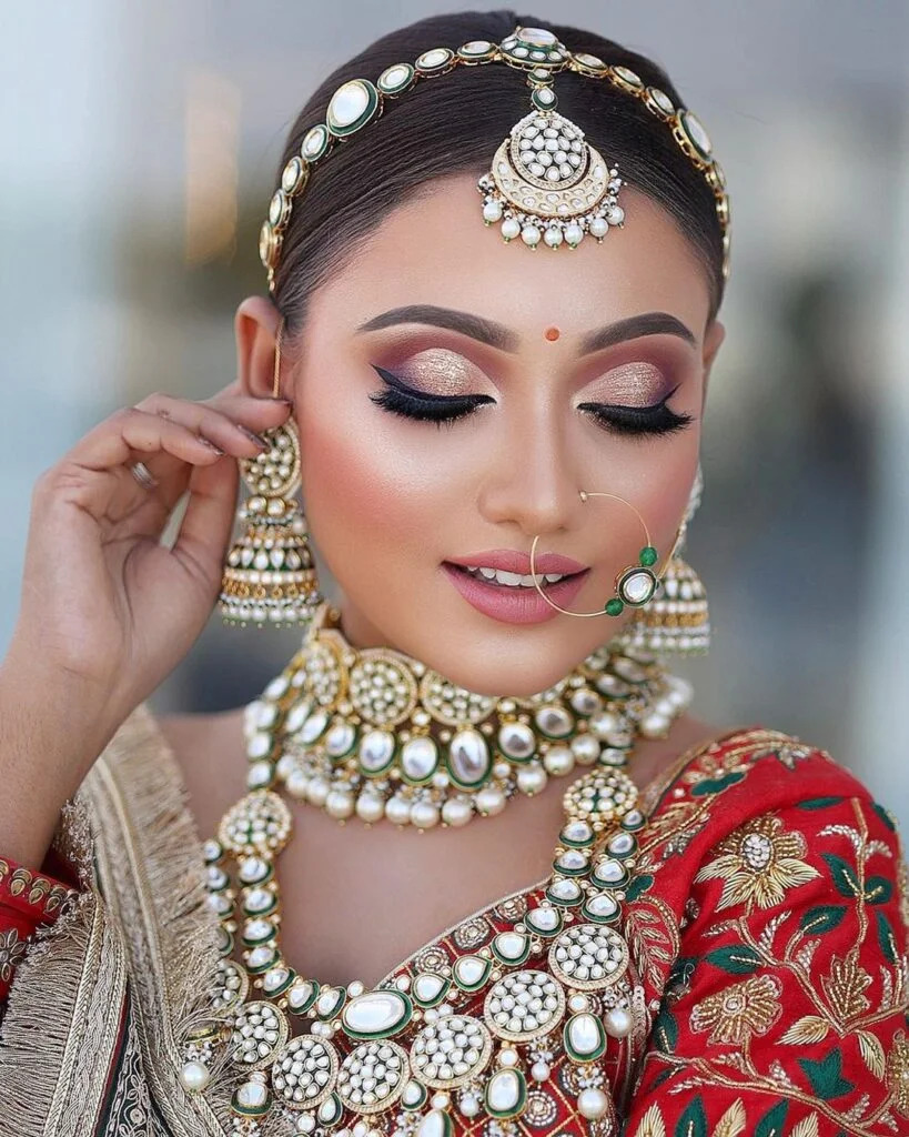 Classic Royal Makeup